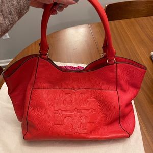 Tory Burch Bombe T Tote- Gently worn